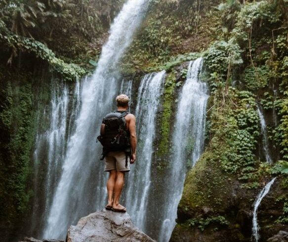 tiu-kelep-waterfall-lombok-1-583×768